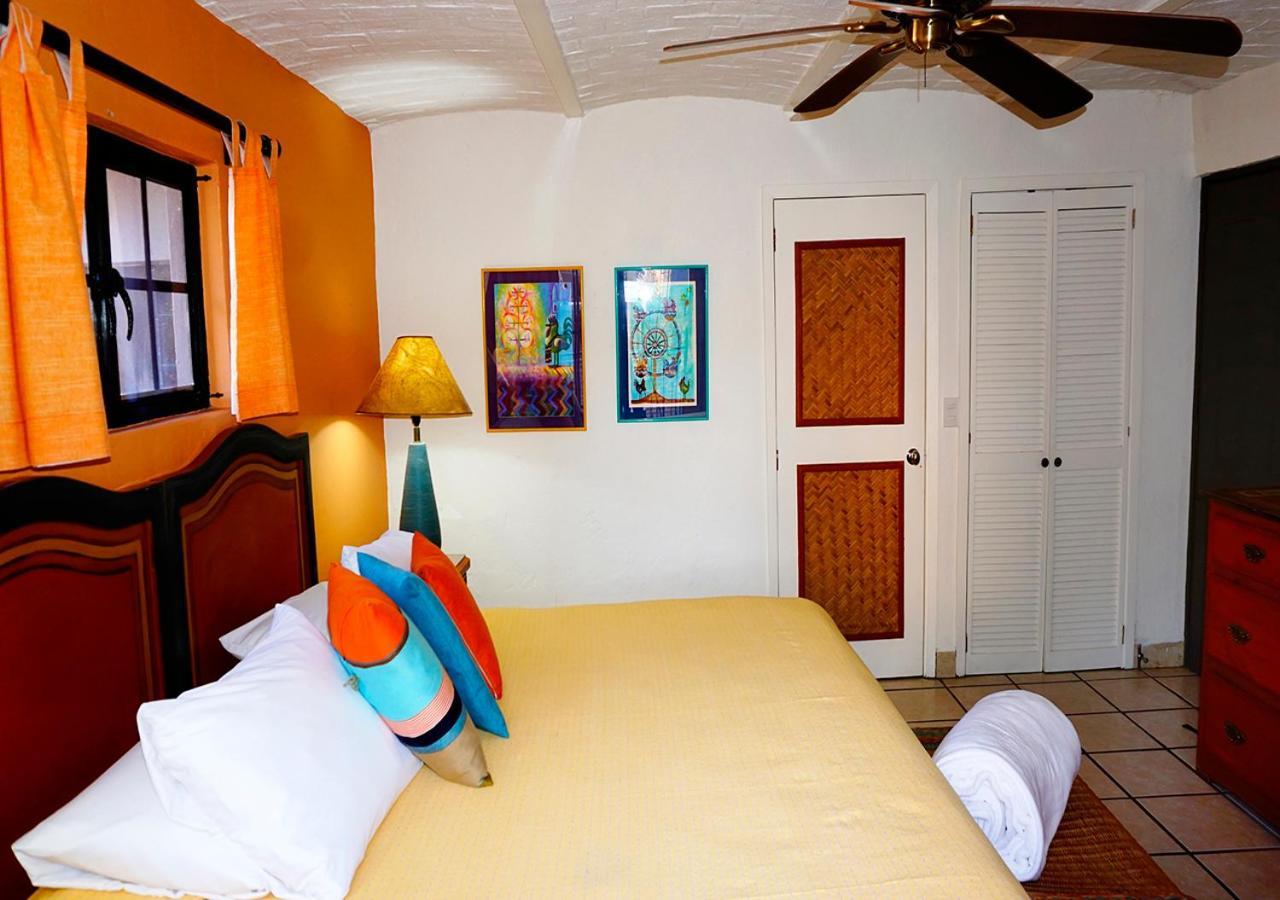 Casa Del Sol Inn Ахихик Экстерьер фото