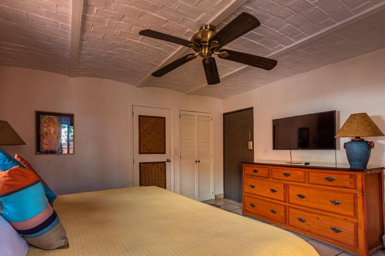 Casa Del Sol Inn Ахихик Экстерьер фото