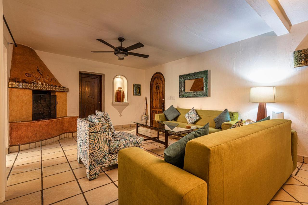 Casa Del Sol Inn Ахихик Экстерьер фото