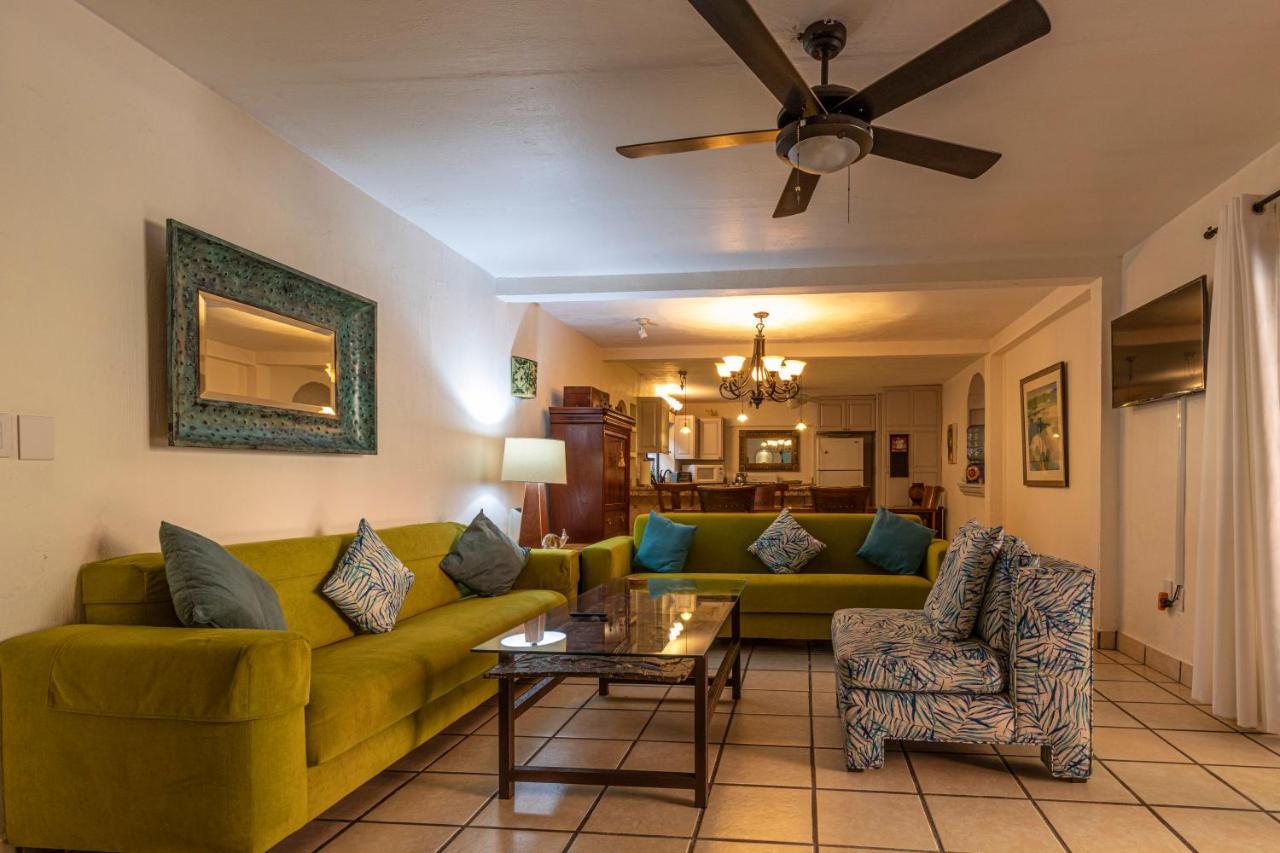 Casa Del Sol Inn Ахихик Экстерьер фото