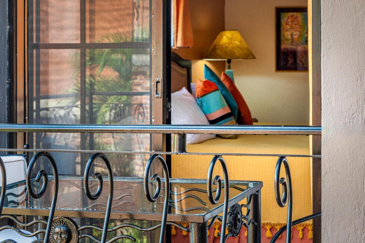 Casa Del Sol Inn Ахихик Экстерьер фото